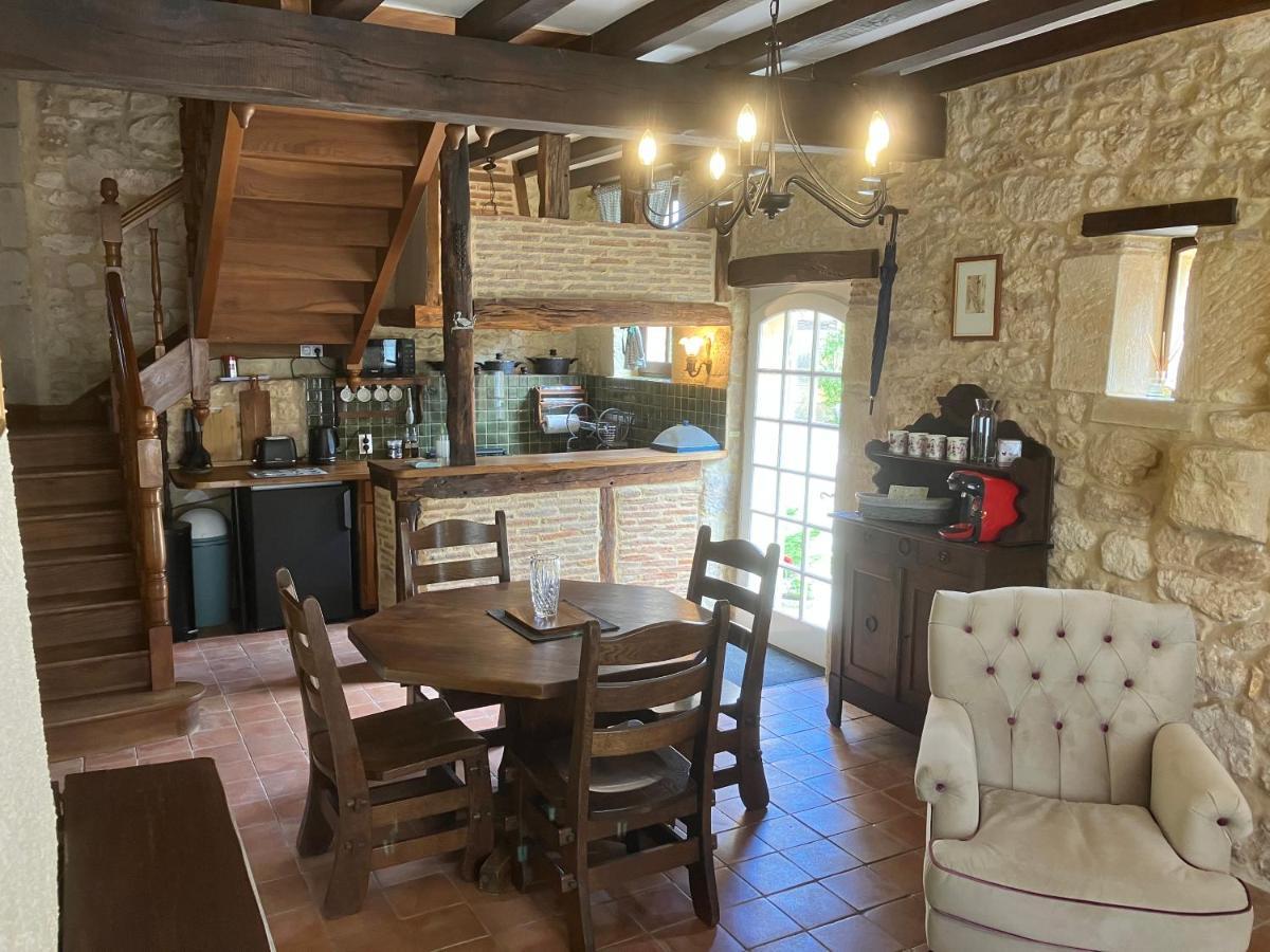 Le Petit Chateau - Adults Only Property Le Bugue Eksteriør bilde