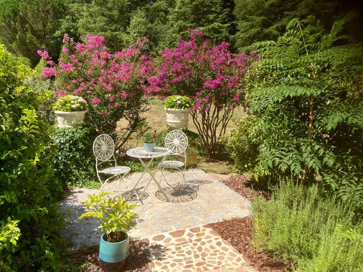 Le Petit Chateau - Adults Only Property Le Bugue Eksteriør bilde